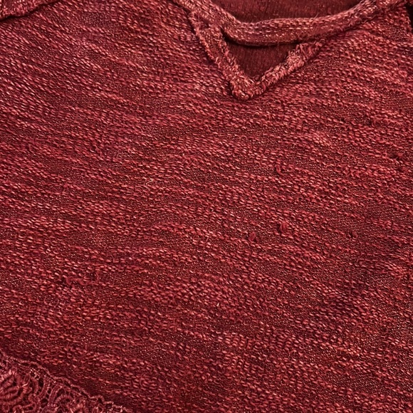 Maurice’s burgundy maroon wine rough knit lace sweatshirt size 1 - Picture 5 of 8